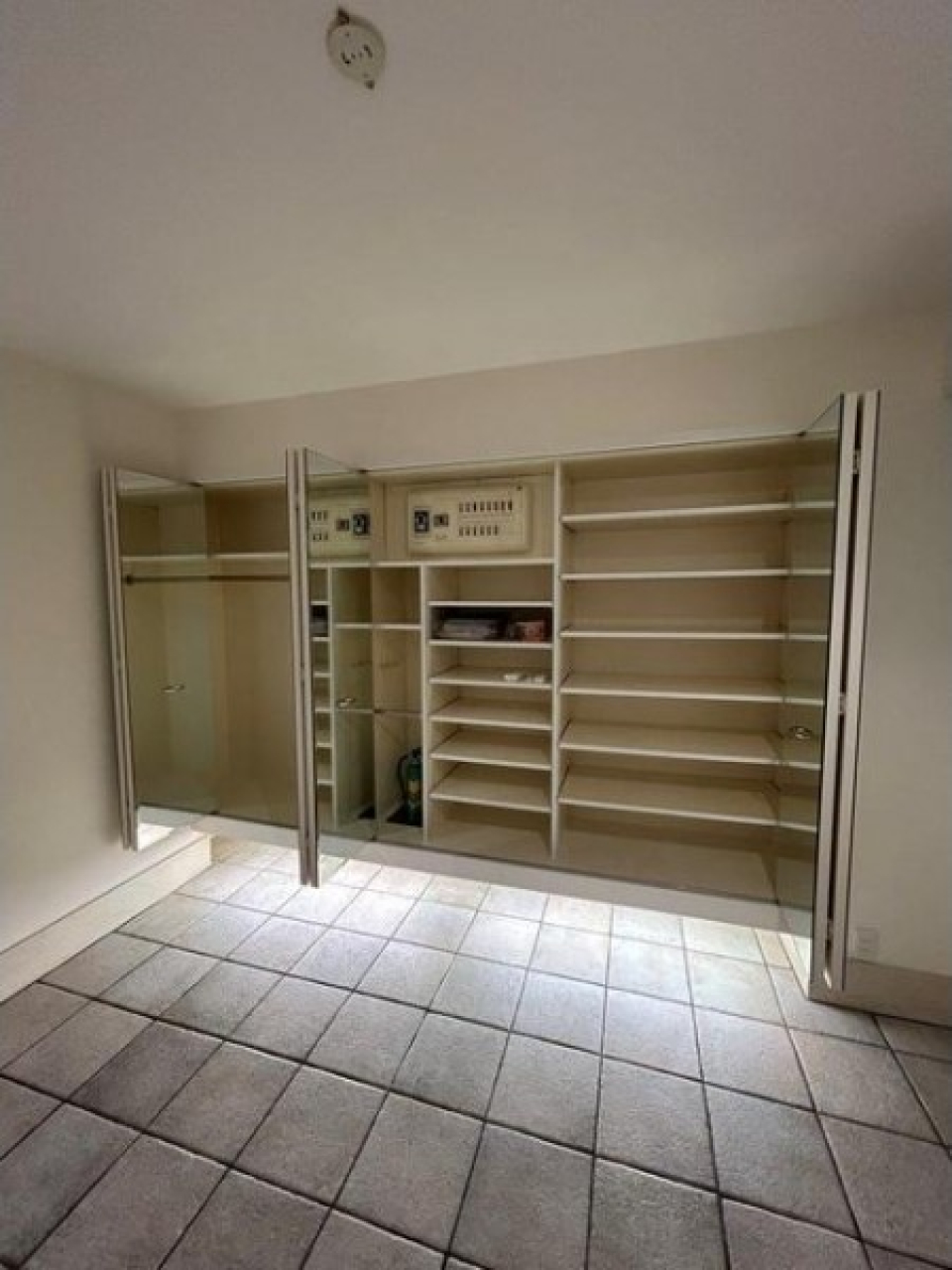 おしゃれは足元から！
玄関でファッションショーを楽しんじゃいましょう！