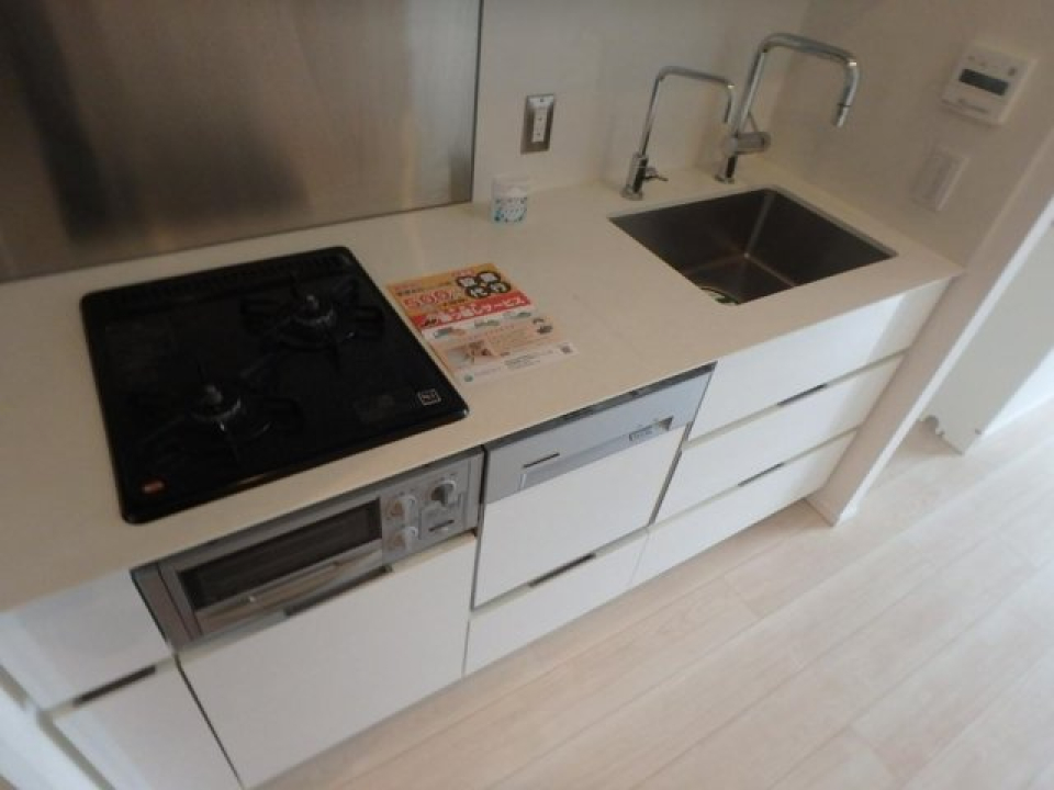 システムキッチン（2口ガスコンロ・グリル付）