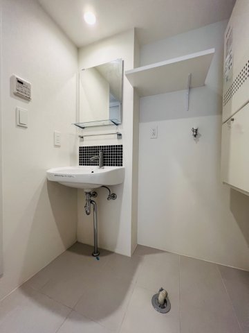 洗面台がおしゃれだと身支度も楽しくなりますね！