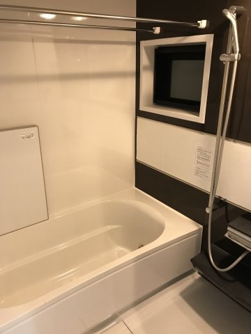 ゆったりと浸かれるバスルーム