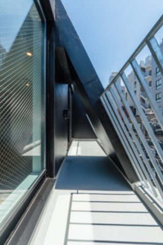 こんなバルコニーは初めて見ました。
※写真は同タイプ住戸です。