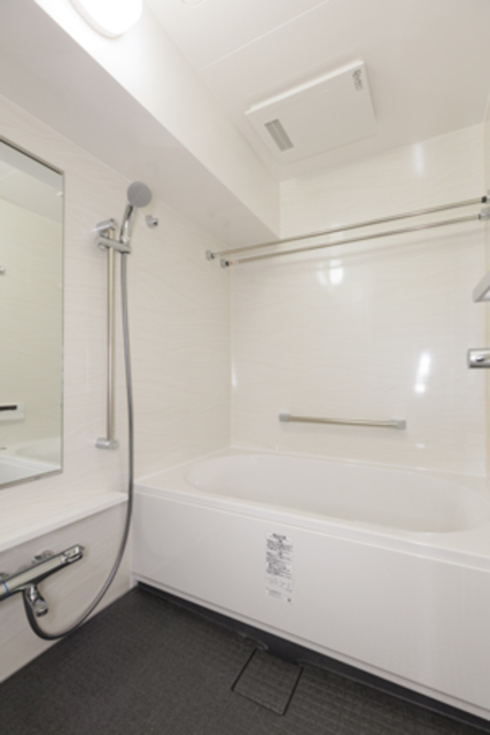 バスルーム
※写真は同タイプ住戸です。