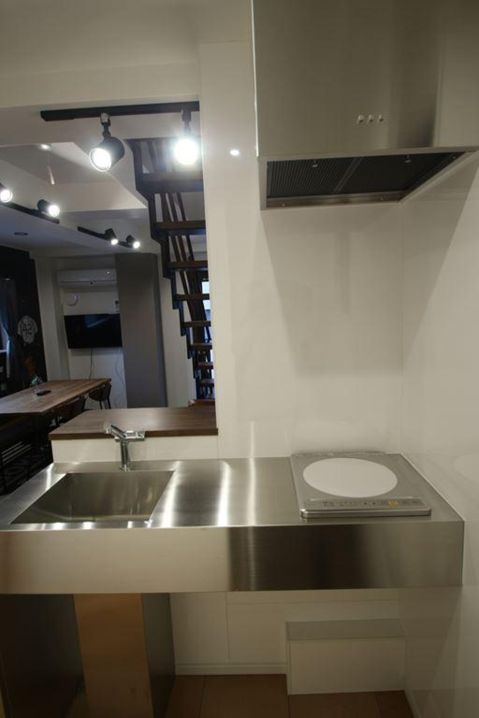 キッチンはミニマムに