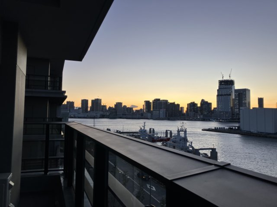 ベランダからの景色に癒されてください