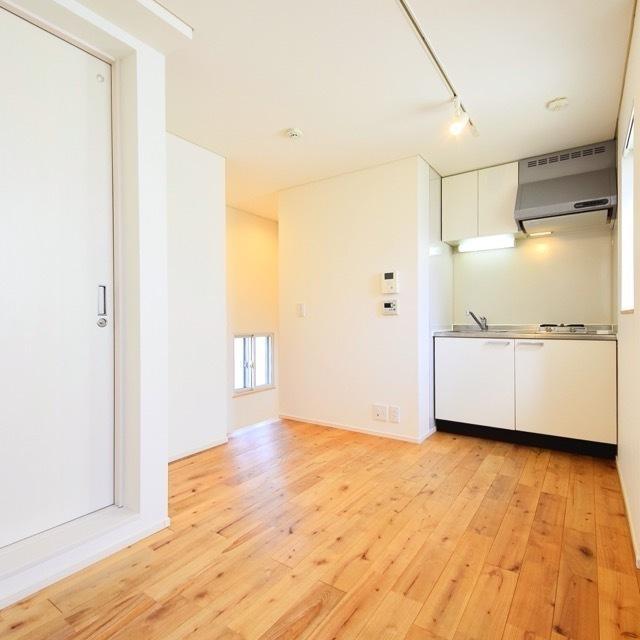 温かみを感じるワンルーム