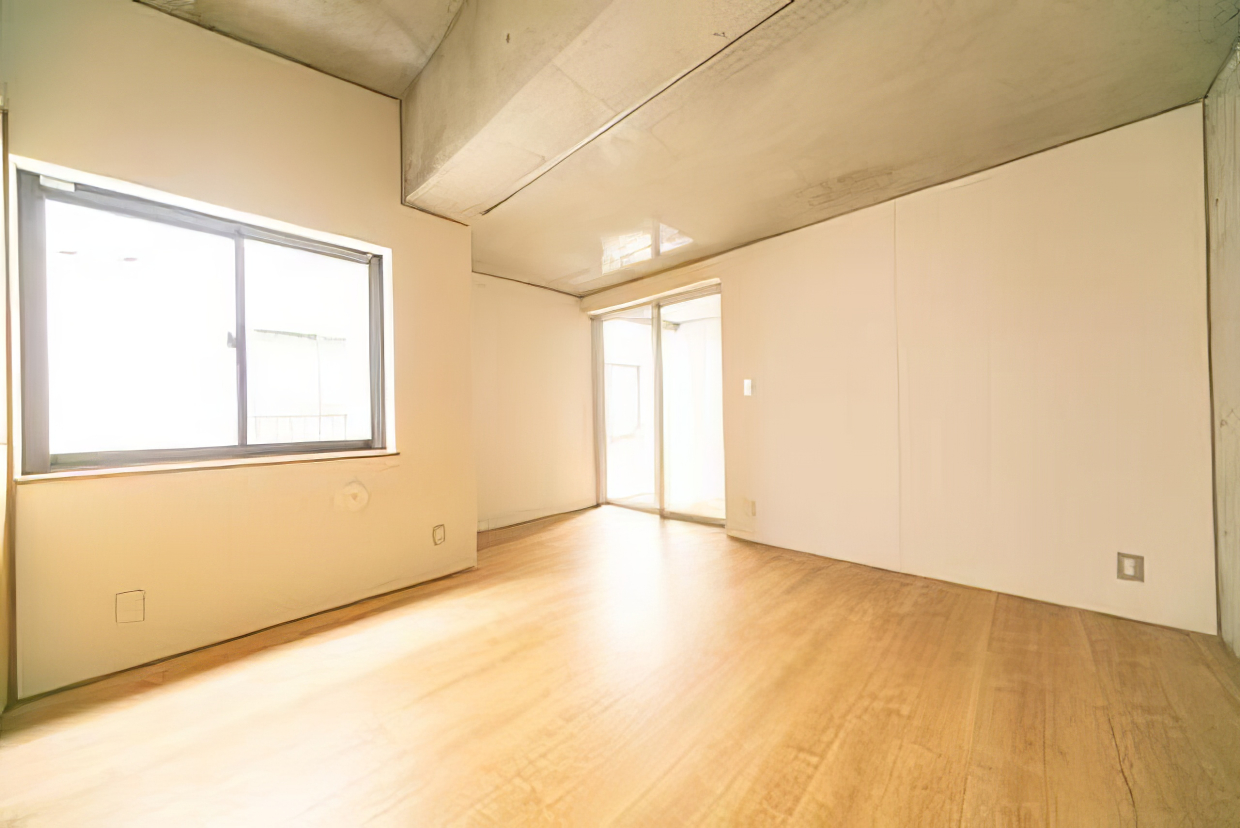 奥に見える掃き出し窓の先におまけ