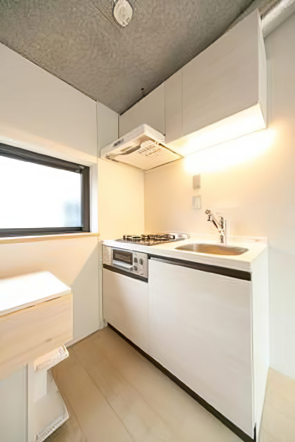 コンパクトですが、グリル付きで使い勝手が良さそう。