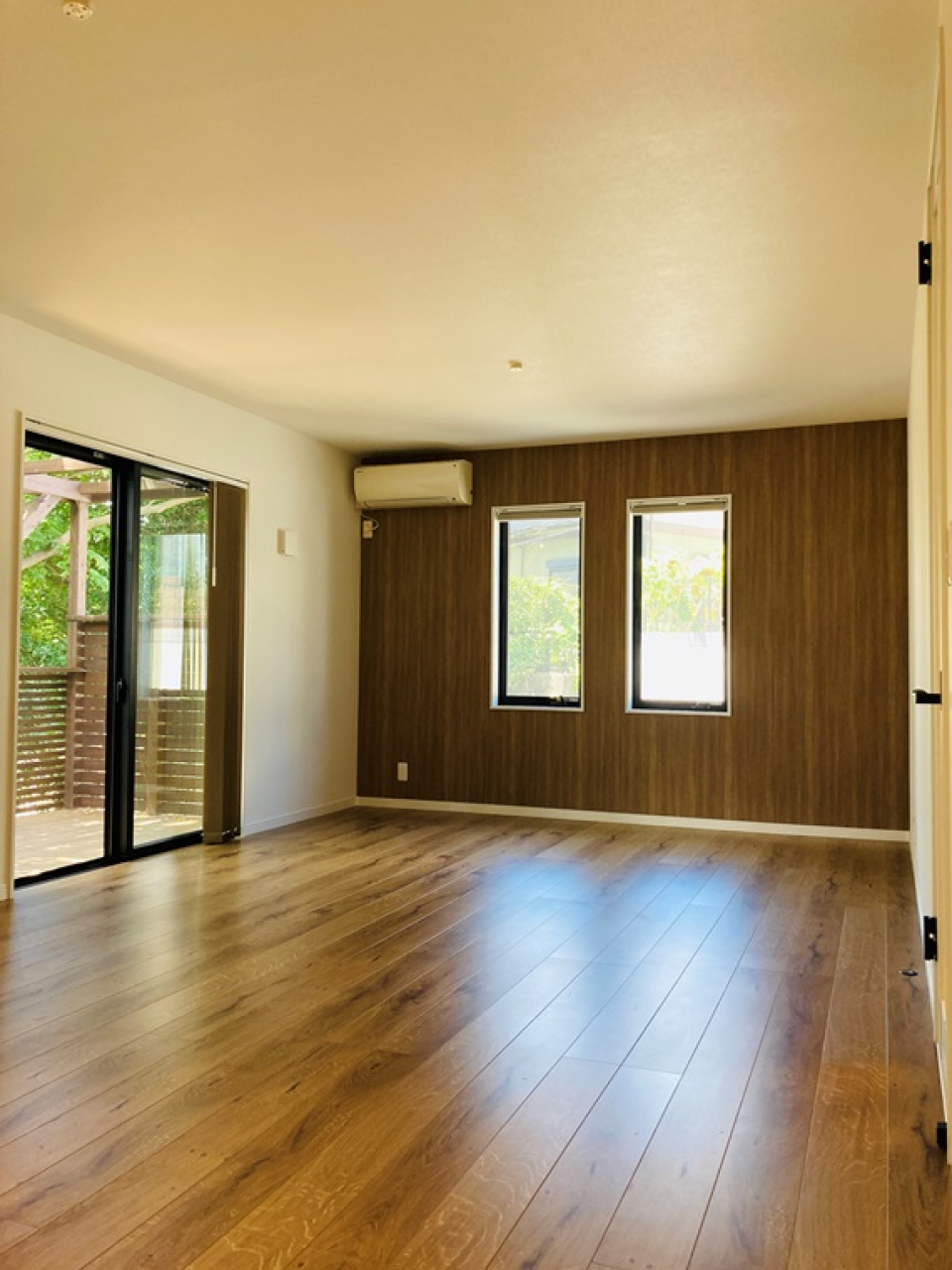 何と言ってもお部屋から緑が見事に見られます