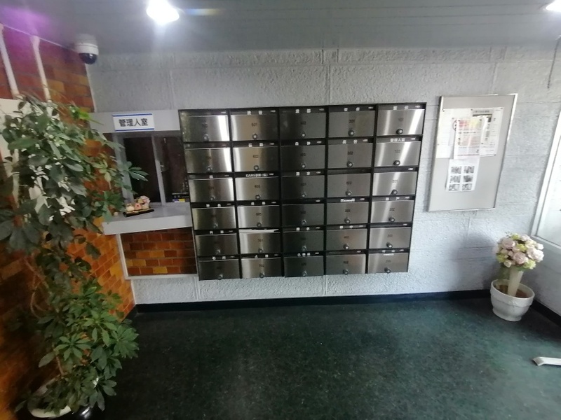 エントランスもレトロ