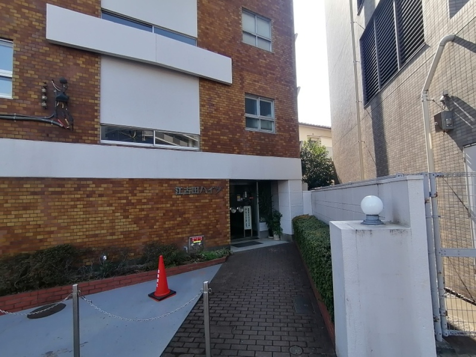 エントランス付近