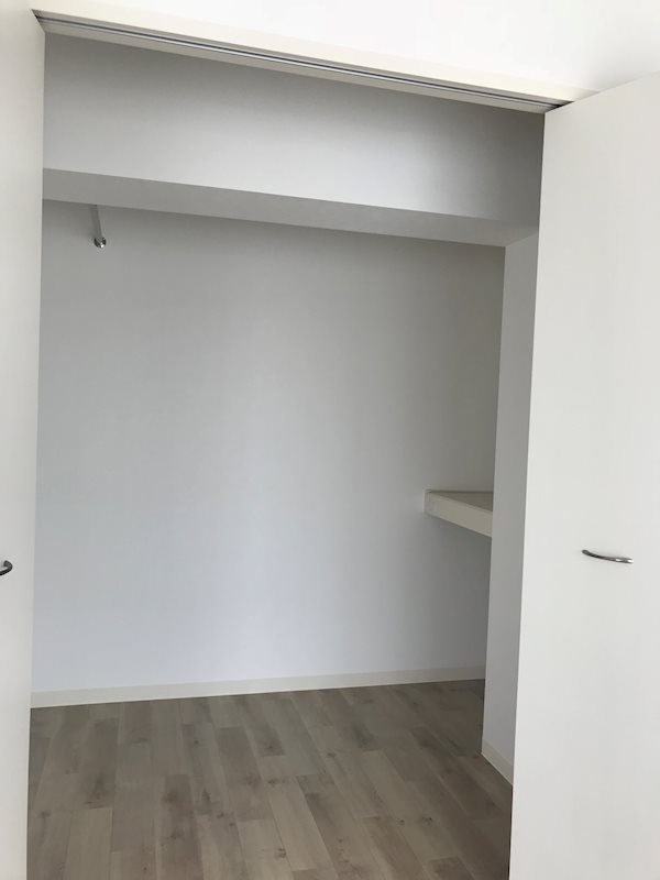 ウォークインクローゼットがあるので収納も充実。