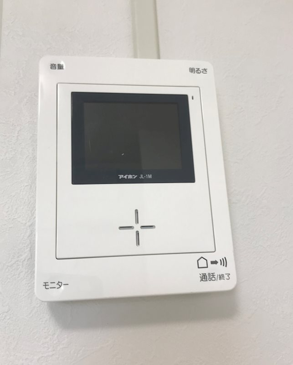 インターホンも設置されてます。