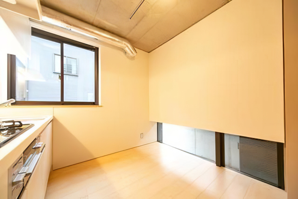 ダイニングスペースには地窓も設置されている
※写真は同タイプ住戸です。