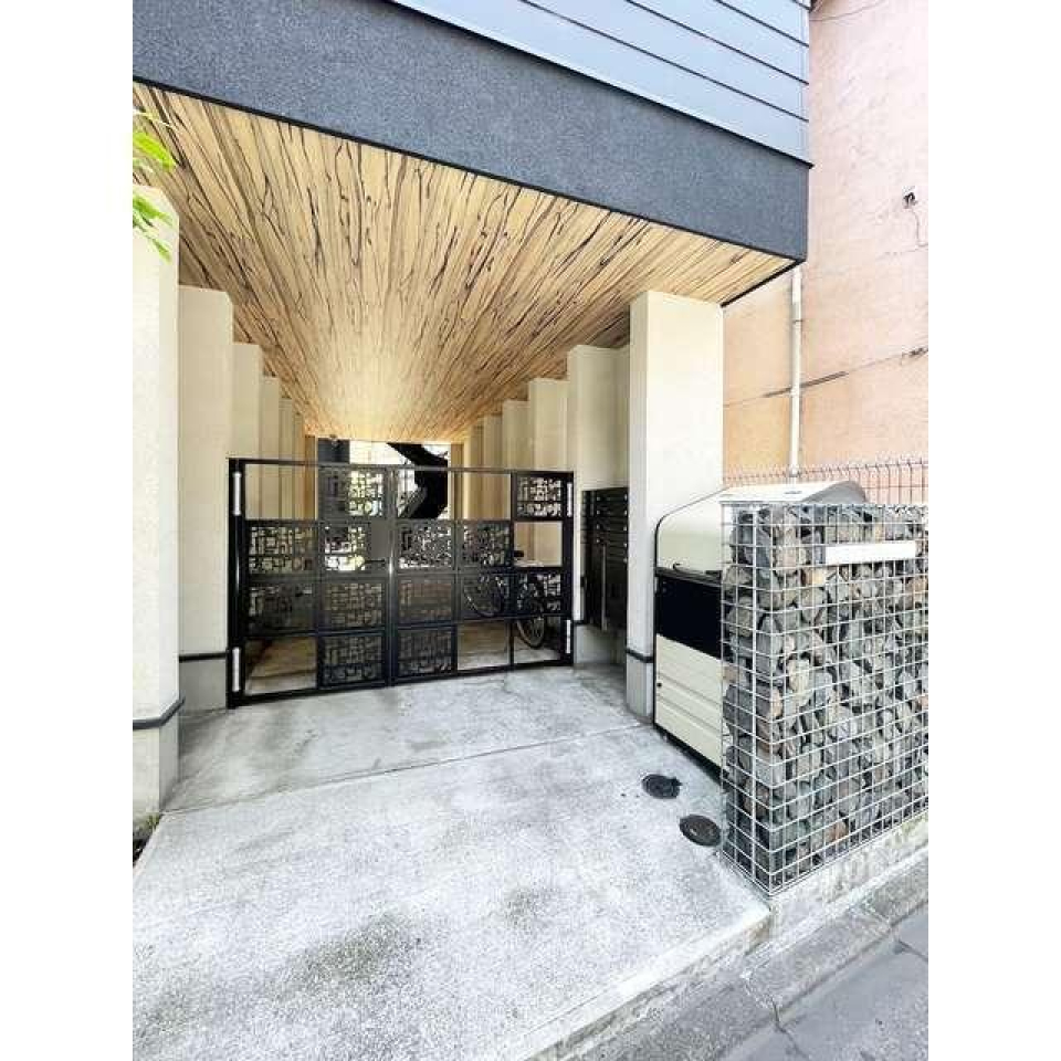 帰るたびに嬉しくなりそうなエントランスです。