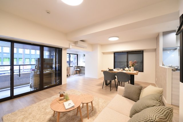 南向きのLDKは約15帖と広々しています