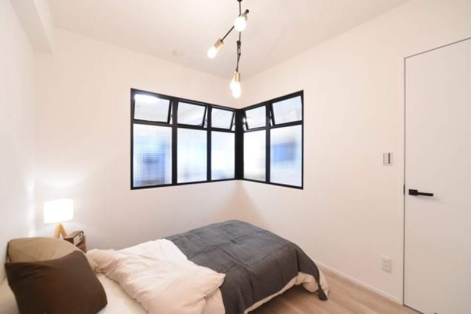 光は通すけど、中の様子は見えないのが良き