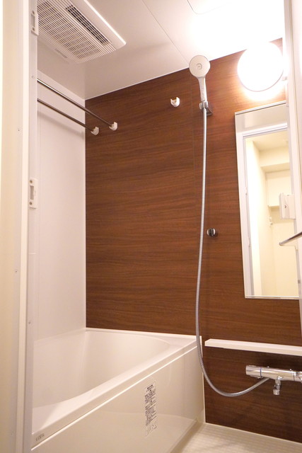 使いやすそうな浴室空間です。※写真は同タイプ住戸です。