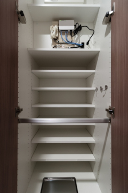 収納も完備されていて便利ですね！※写真は同タイプ住戸です。