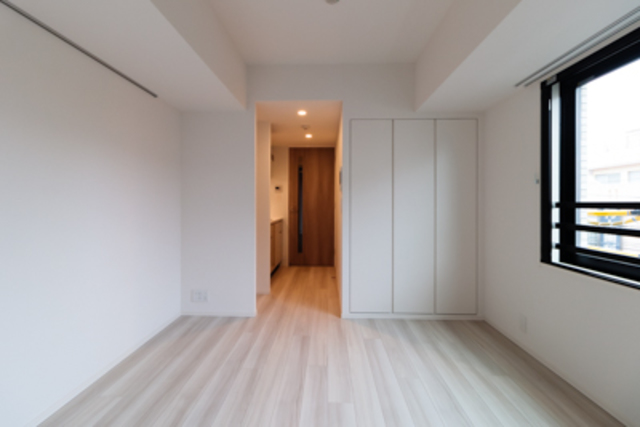 9.5帖のワンルームです。※写真は同タイプ住戸です。