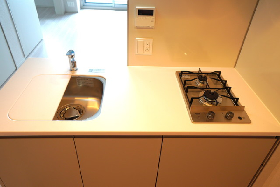 キッチンはゆとりがあって料理もはかどりそう♪※写真は同タイプ住戸です。