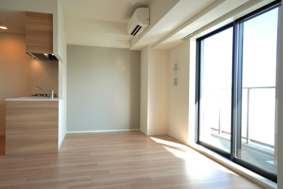 12帖を超えるLDKです。※写真は同タイプ住戸です。