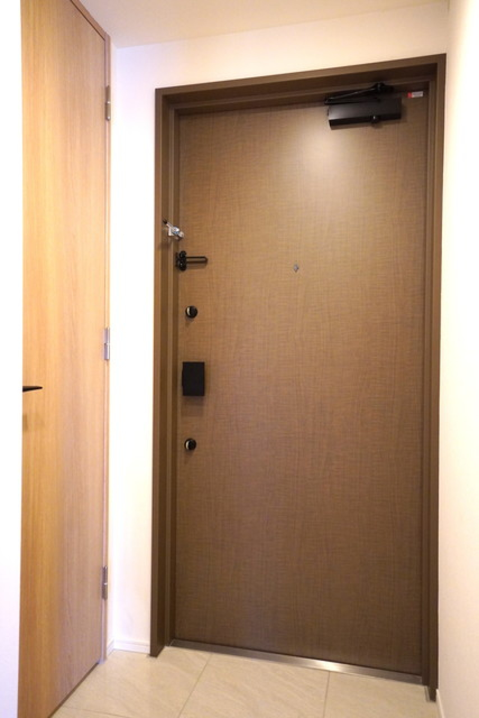 玄関の様子。※写真は同タイプ住戸です。