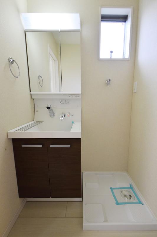 嬉しい独立洗面台。