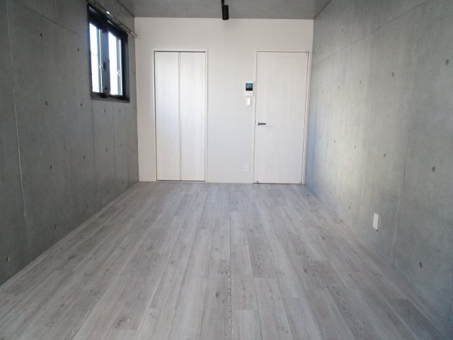 インダストリアルを極めた空間です。