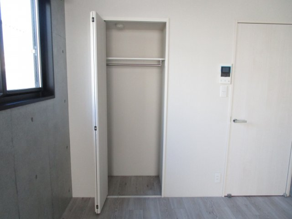 収納を開けた時の様子です。