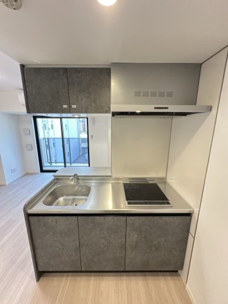 ２口のガスコンロが導入されたキッチン。