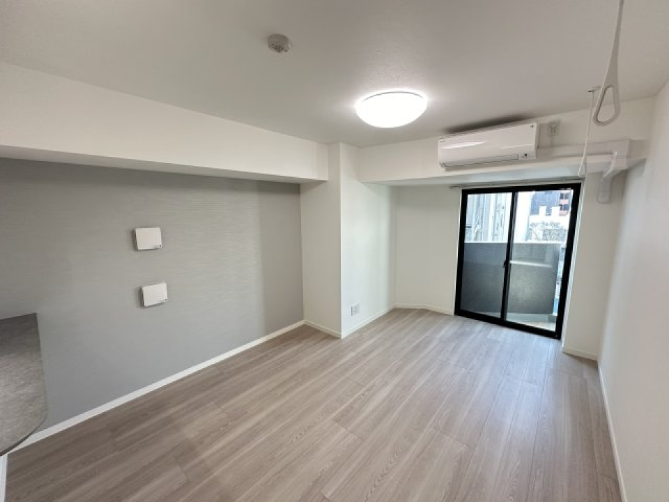 バルコニーへのアクセスもできます。