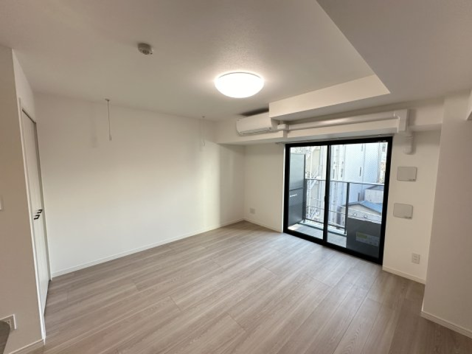 バルコニーへのアクセスもできます。