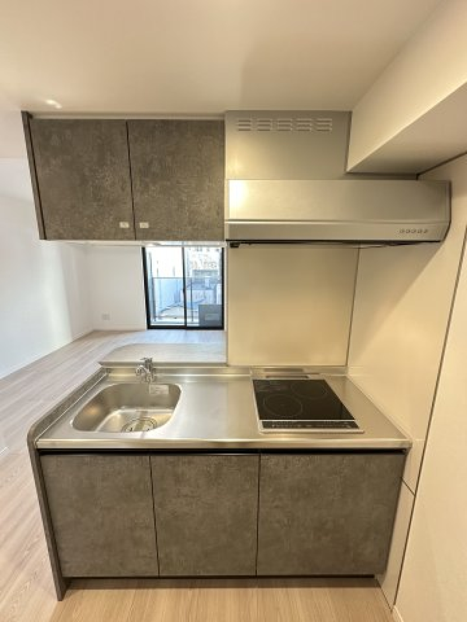 対面式キッチンなのでおしゃべりしながら料理も出来そうですね！