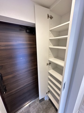 シューズボックスを開けたときの様子。