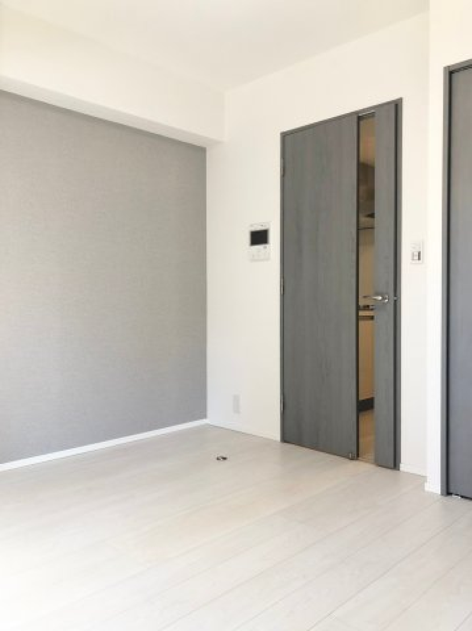 磁石のドアストッパー付き！