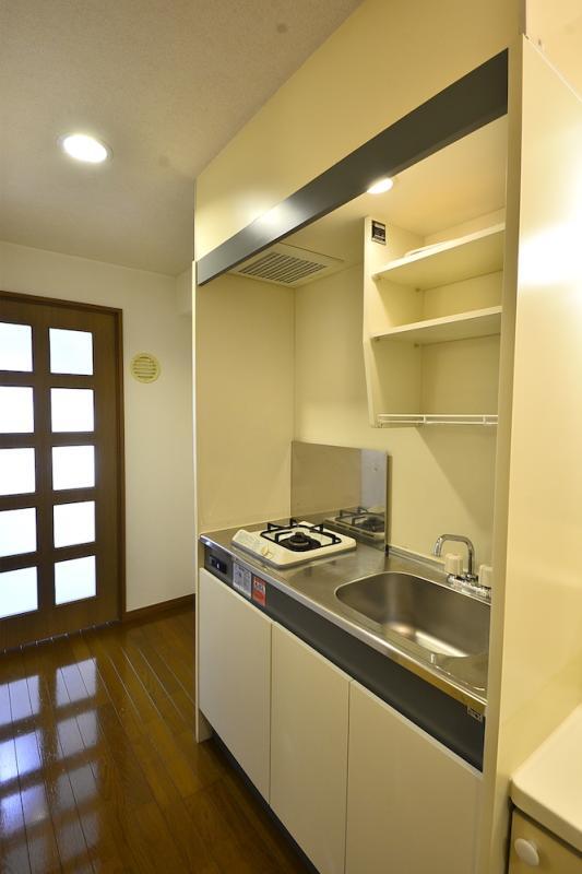 キッチンとリビングが扉で分かれているのがうれしいですね！