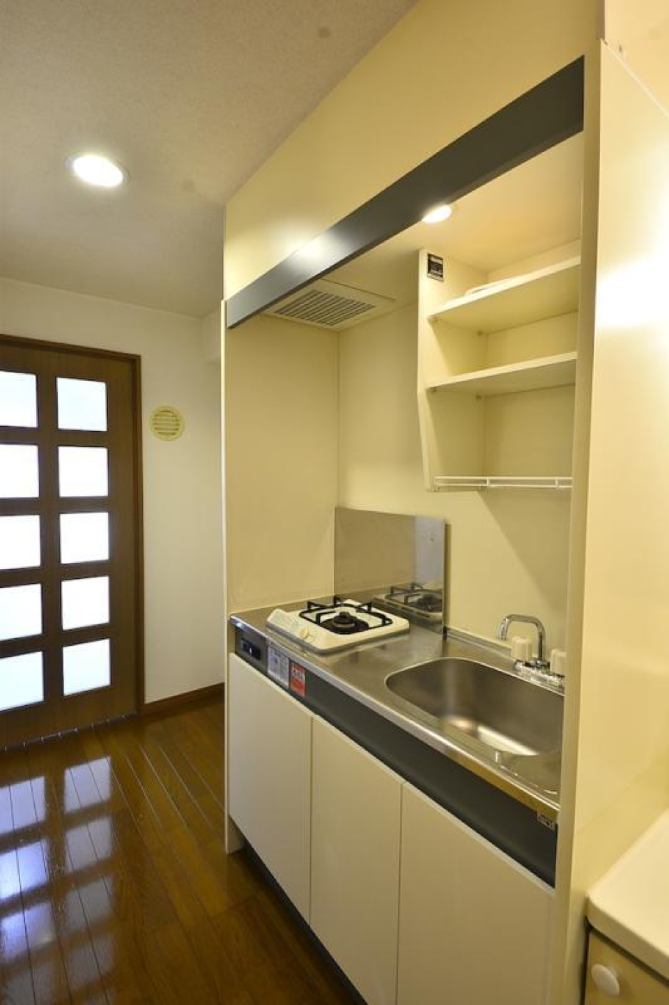 キッチンとリビングが扉で分かれているのがうれしいですね！