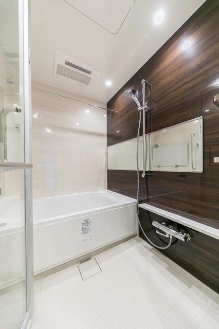 一坪風呂。
※写真は同タイプ住戸です。