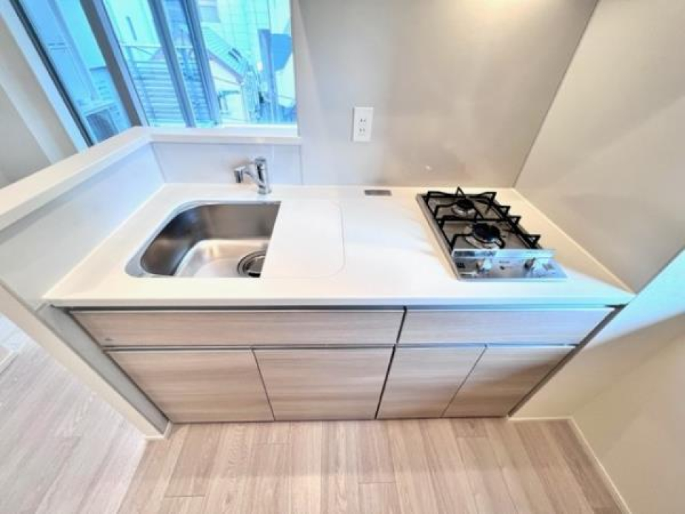 ２口コンロが導入されたシステムキッチン。