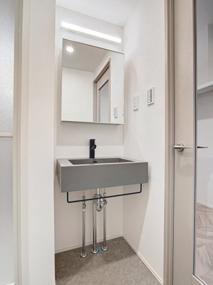 身支度の時間もちょっといい気分になりそうな洗面化粧台