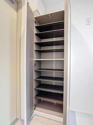 トールサイズのシューズボックス