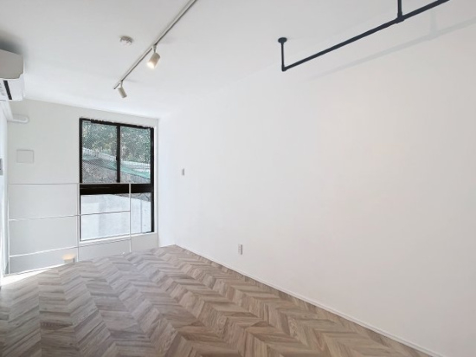 ヨーロッパのアパートメントと思ってしまう空間美