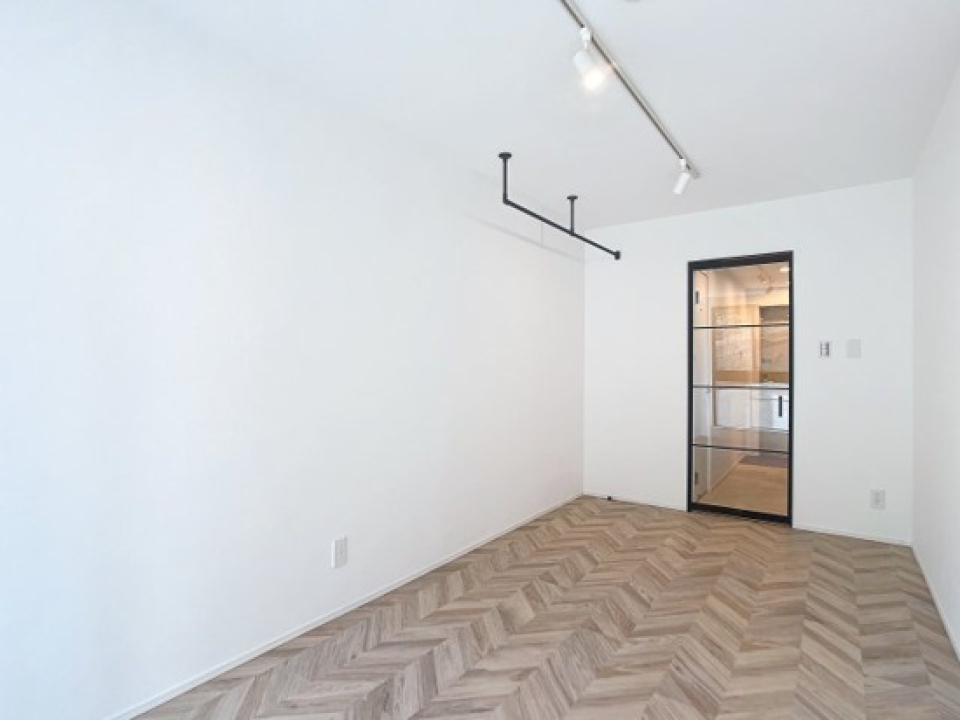 1階にはリビングダイニングが配置されています