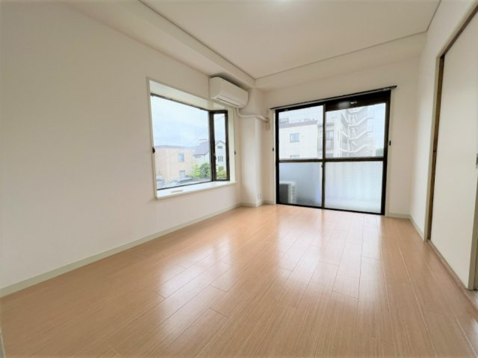 光に包まれるリビング空間！お部屋が明るいのは魅力です！