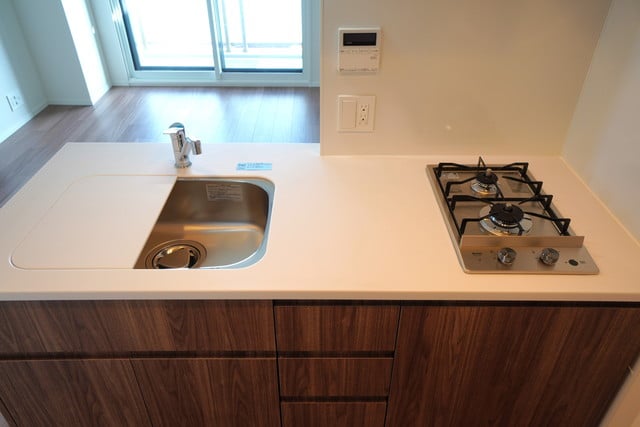 ガスコンロで料理もはかどる♪※写真は同タイプ住戸です。