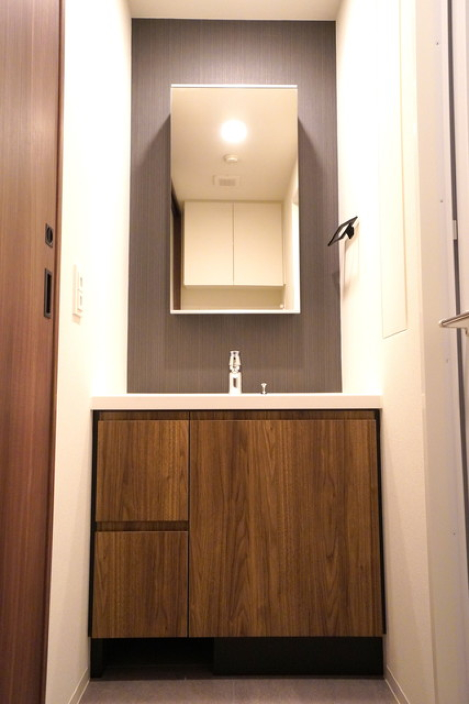 嬉しい独立洗面台。※写真は同タイプ住戸です。