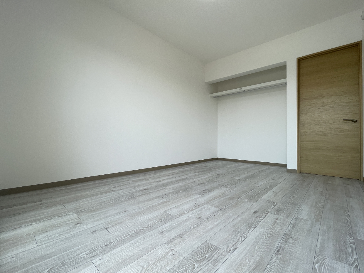 リビング横の洋室6帖