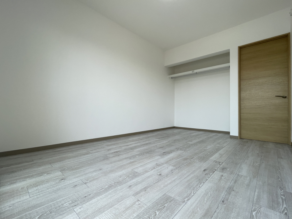 リビング横の洋室6帖