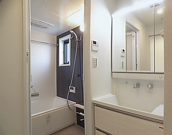 嬉しい独立洗面台。