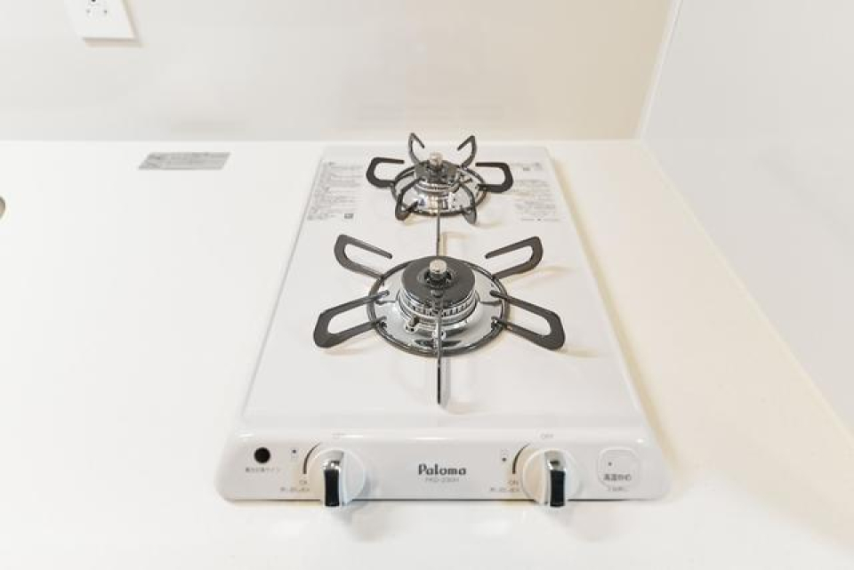 ガスコンロは2口です！
※写真は同タイプ住戸です。